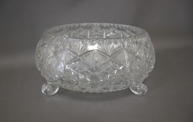 COUPE A FRUIT en cristal taillé à pans à...