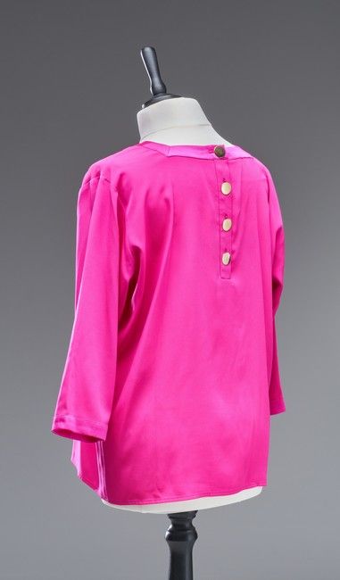 Yves SAINT-LAURENT, Variation