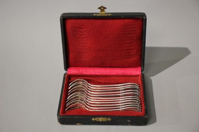 ONZE FOURCHETTES à huître en argent modèle...