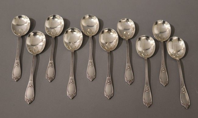 DIX CUILLERES A GLACE en argent modèle à...