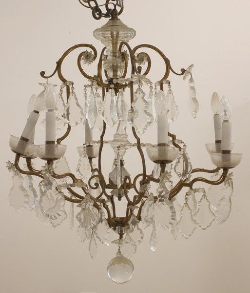 LUSTRE à huit bras de lumière, en bronze,...