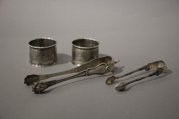LOT D'ARGENT comprenant :