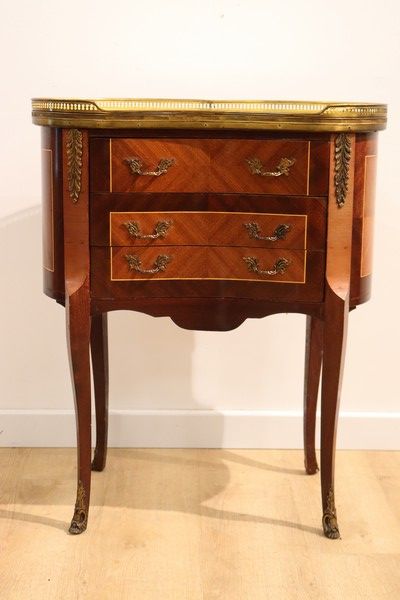 TABLE DE SALON de forme rognon en bois de...