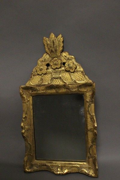 PETIT MIROIR rectangulaire dans un cadre...