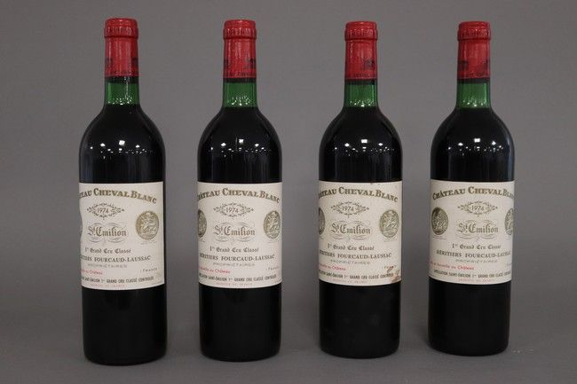 4 Blles CH. CHEVAL BLANC St Emilion 1974...