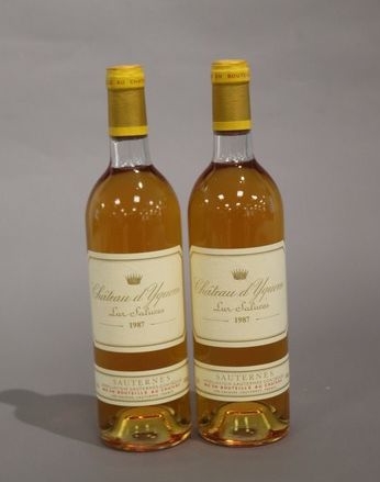 2 Blles CH. D'YQUEM 1er Cru Sup Sauternes...