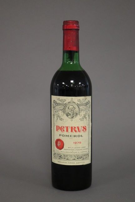 1 Blle PETRUS Pomerol 1975.