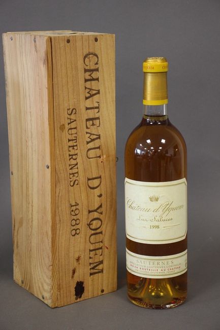 1 Blle CH. D'YQUEM 1er Cru sup Sauternes...
