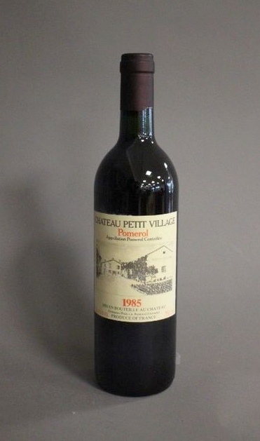 1 Blle CH. PETIT VILLAGE Pomerol 1985