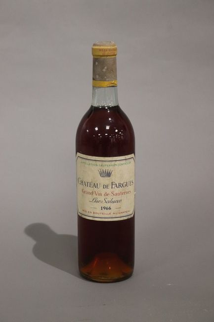1 Blle CH. DE FARGUES Sauternes 1966
