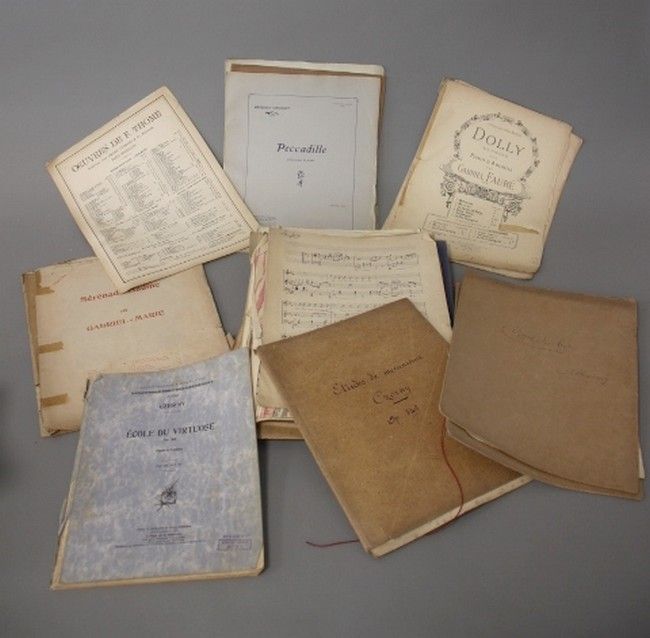 [MUSIQUE] - LOT DE PARTITIONS DE MUSIQUE...