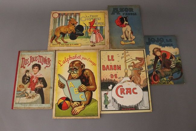 LOT DE SIX PLAQUETTES illustrées du début...