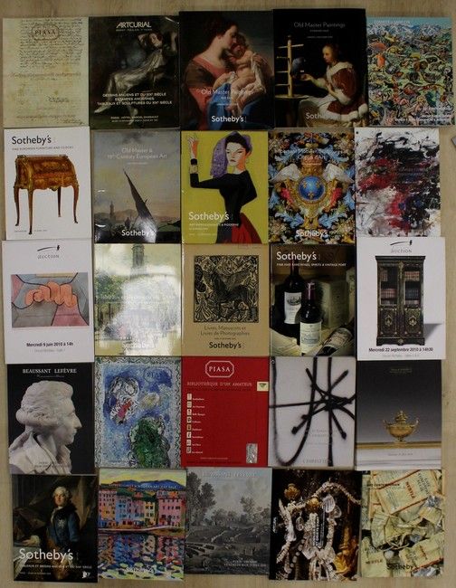 LOT D'ENVIRON 60 CATALOGUES de ventes aux...