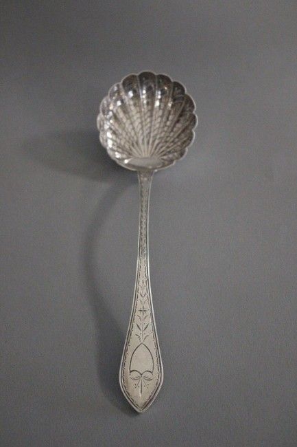 SAUPOUDROIR en argent (925).