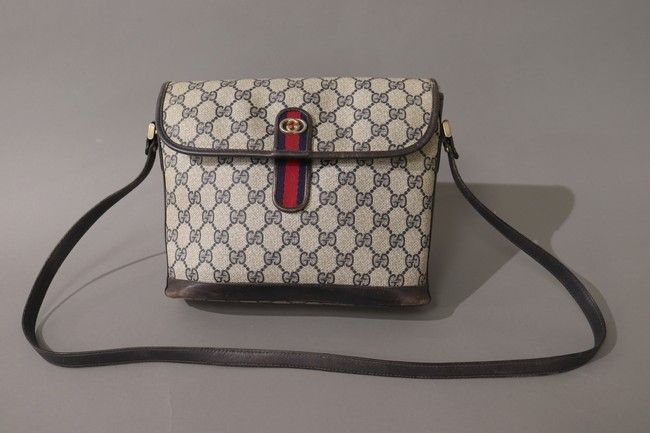 GUCCI,