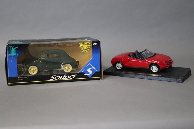 2 VEHICULES - 1/18e