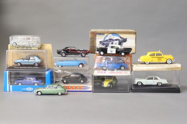 DIVERS (Norev, Corgi, Dinky Atlas, Minialux)...