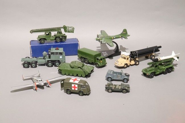 SOLIDO 1/43, FORCE, DINKY TOYS Super Toys...