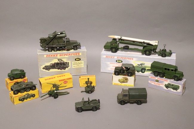 DINKY TOYS DINKY TOYS ENGLAND, DINKY SUPERTOYS,...