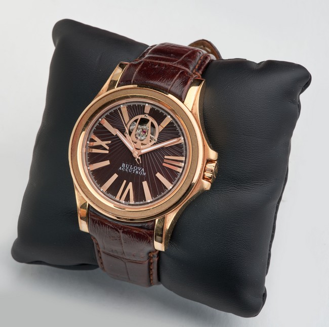 BULOVA