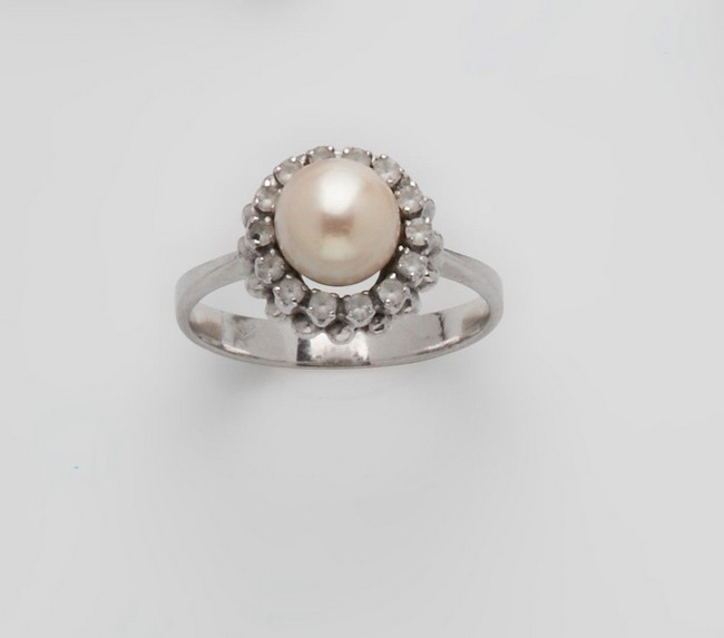 BAGUE en or gris (750) perles de culture...