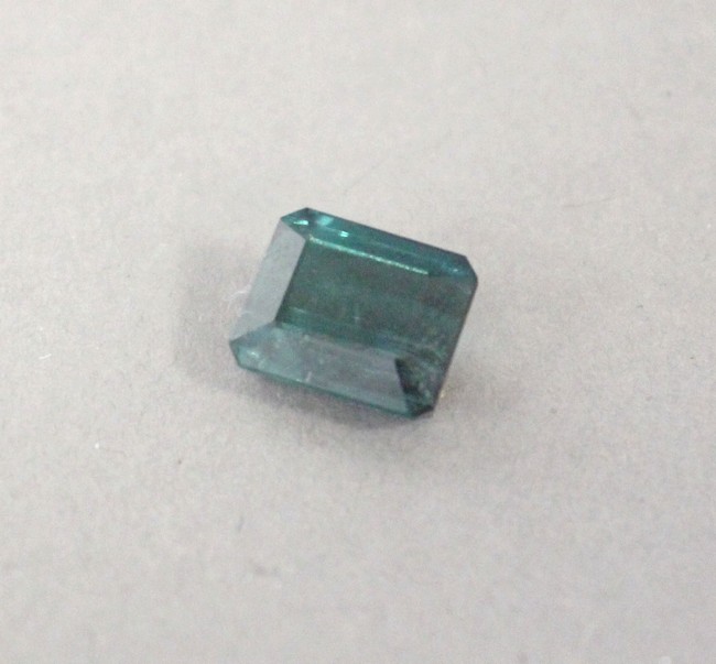 TOURMALINE sur papier, variété indicolite,...
