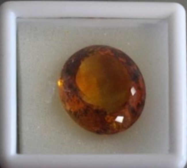 CITRINE taille ovale de 30,76 cts, couleur...