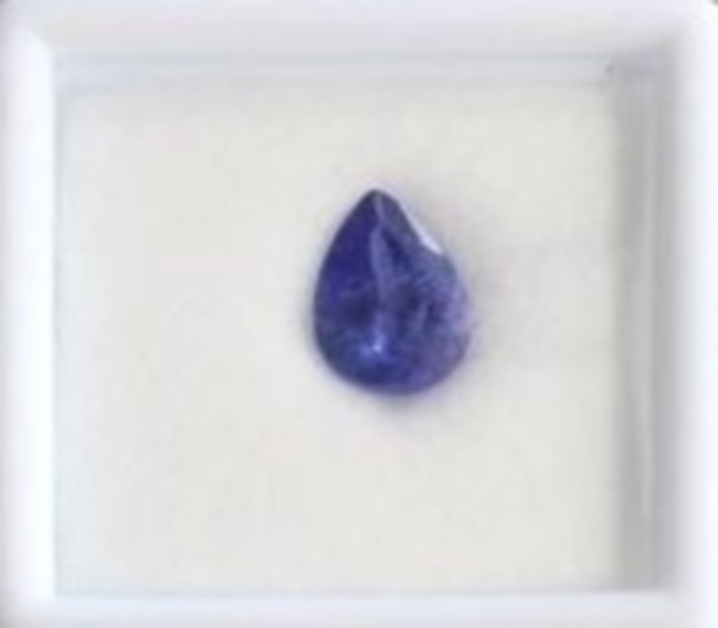 TANZANITE sur papier de 4,10 cts, forme poire...