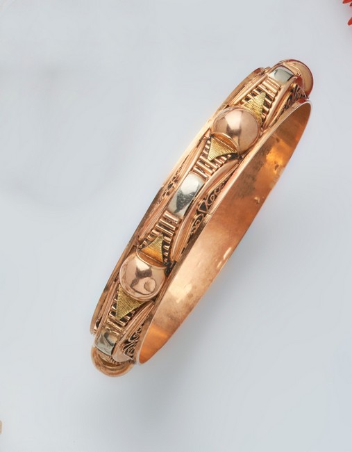 BRACELET rigide en or de couleurs (750) à...