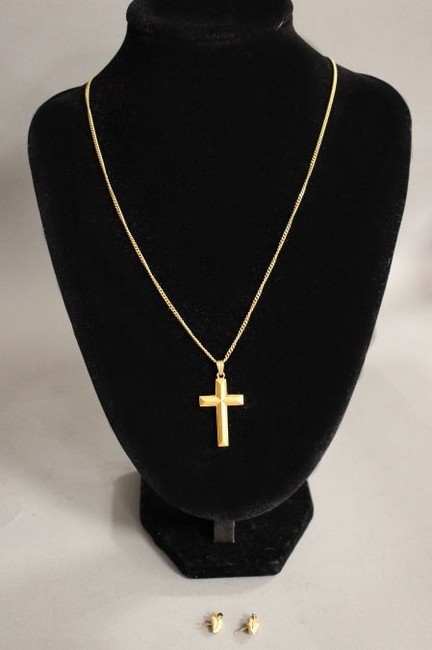 LOT DE BIJOUX en or (750) comprenant :