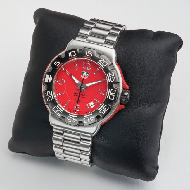 TAG HEUER