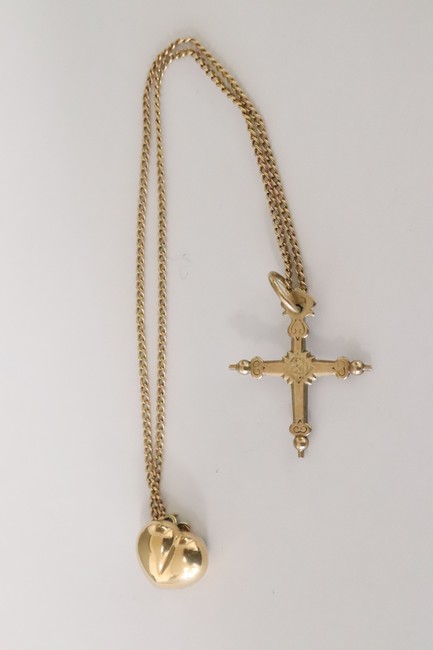 CHAÎNE en or (750) avec pendentif en forme...
