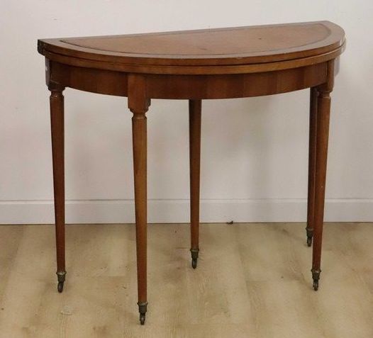 TABLE A JEUX demi-lune en acajou blond et...