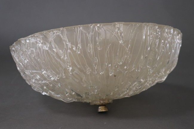 PLAFONNIER circulaire en verre soufflé et...