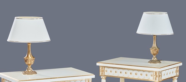PAIRE DE LAMPES de forme balustre en laiton...