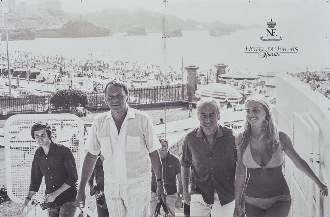 GRAND PHOTO MONTAGE en noir et blanc sur...