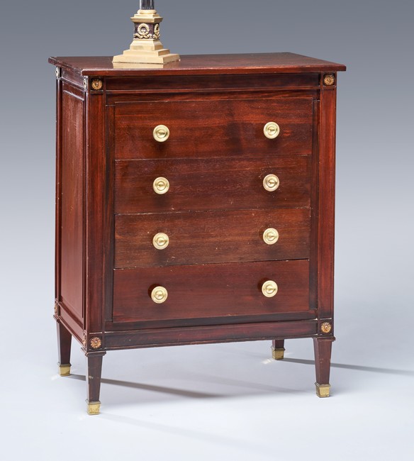 PETITE COMMODE rectangulaire en bois teinté...