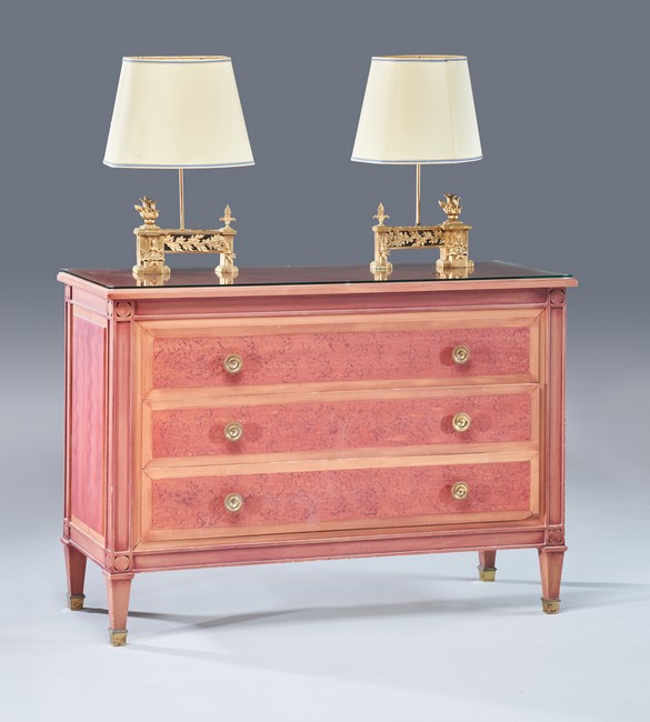 COMMODE rectangulaire en bois laqué rouge...