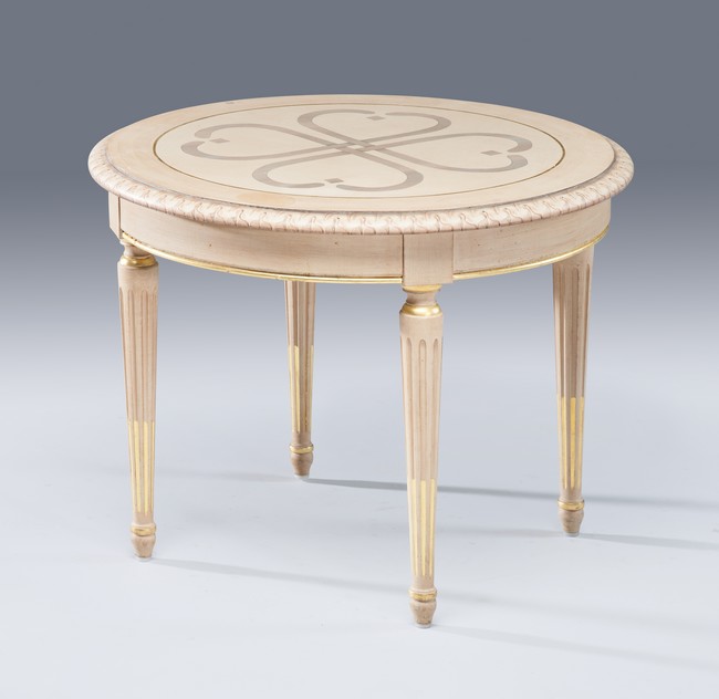 TABLE BASSE ronde en bois laqué crème à plateau...