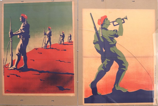 DEUX AFFICHES de propagande militaire espagnole,...