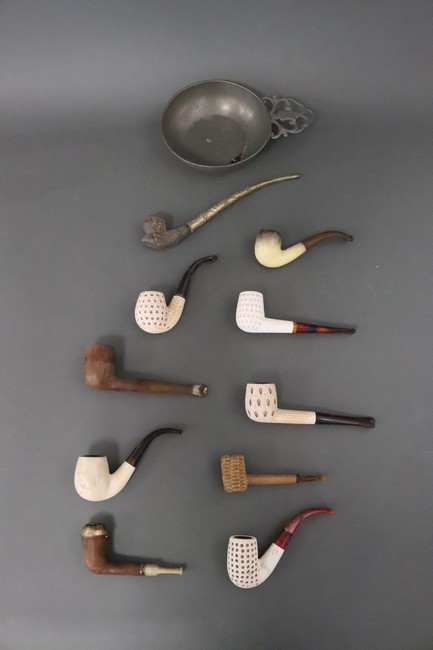 LOT DE 10 PIPES dont cinq en écume, une en...