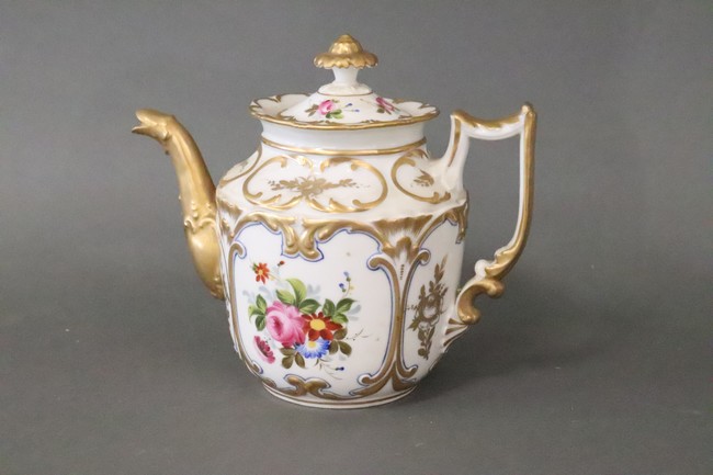 THEIERE en porcelaine émaillée polychrome...