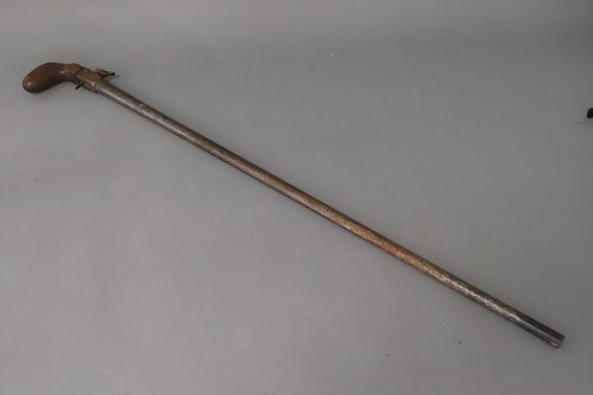 ORIGINAL CANNE-FUSIL formé d'un pistolet...