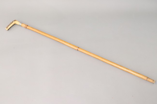 CANNE ÉPÉE à fût en bambou et prise équerre...