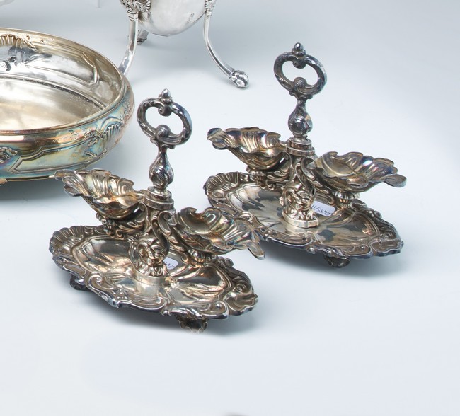 PAIRE DE SALIERES-POIVRIERES en argent vermeillé...