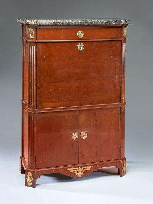 SECRETAIRE en acajou et placage d’acajou...