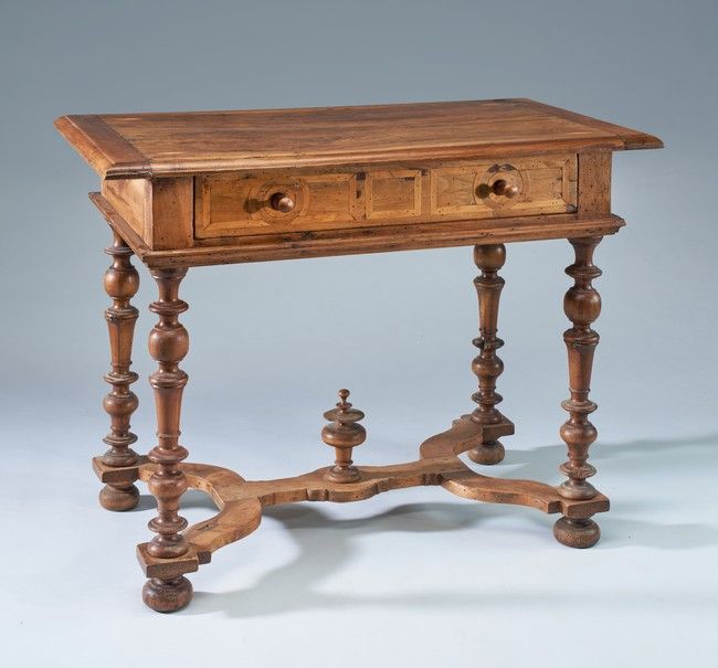 TABLE A ÉCRIRE rectangulaire en bois fruitier,...