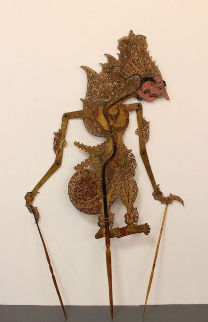 BELLE MARIONNETTE articulée en carton finement...