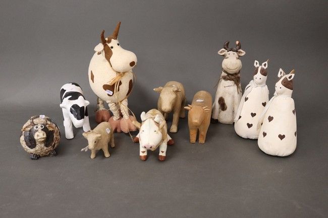 LOT DE 10 VACHES en tissus, carton maché,...