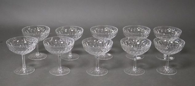 DIX COUPES A CHAMPAGNES en cristal taillé...